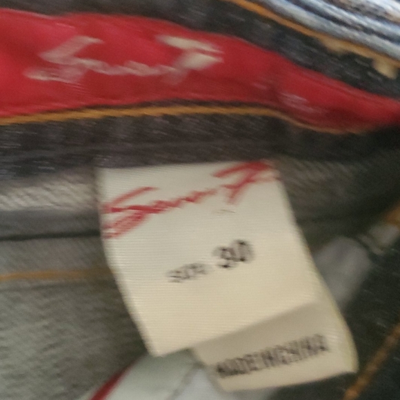 Jeans - Picture 2 of 3